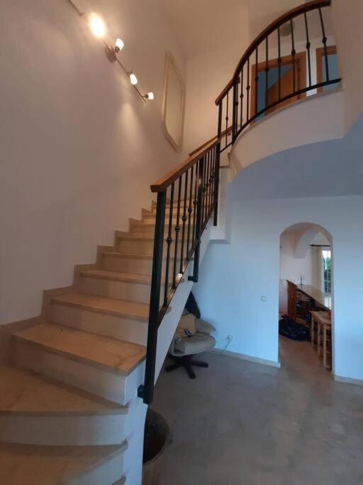 3 Bedroom Home With Amazing Views & Outdoor Spaces Манилва Экстерьер фото
